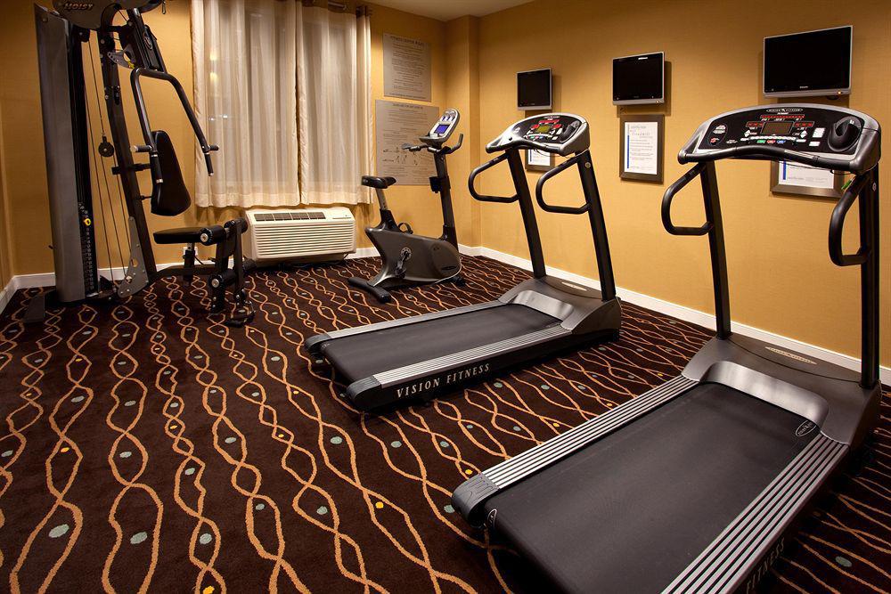 Holiday Inn Express Jacksonville Beach By Ihg Εξωτερικό φωτογραφία
