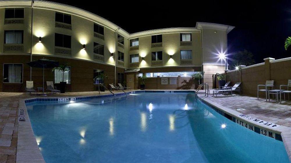 Holiday Inn Express Jacksonville Beach By Ihg Εξωτερικό φωτογραφία