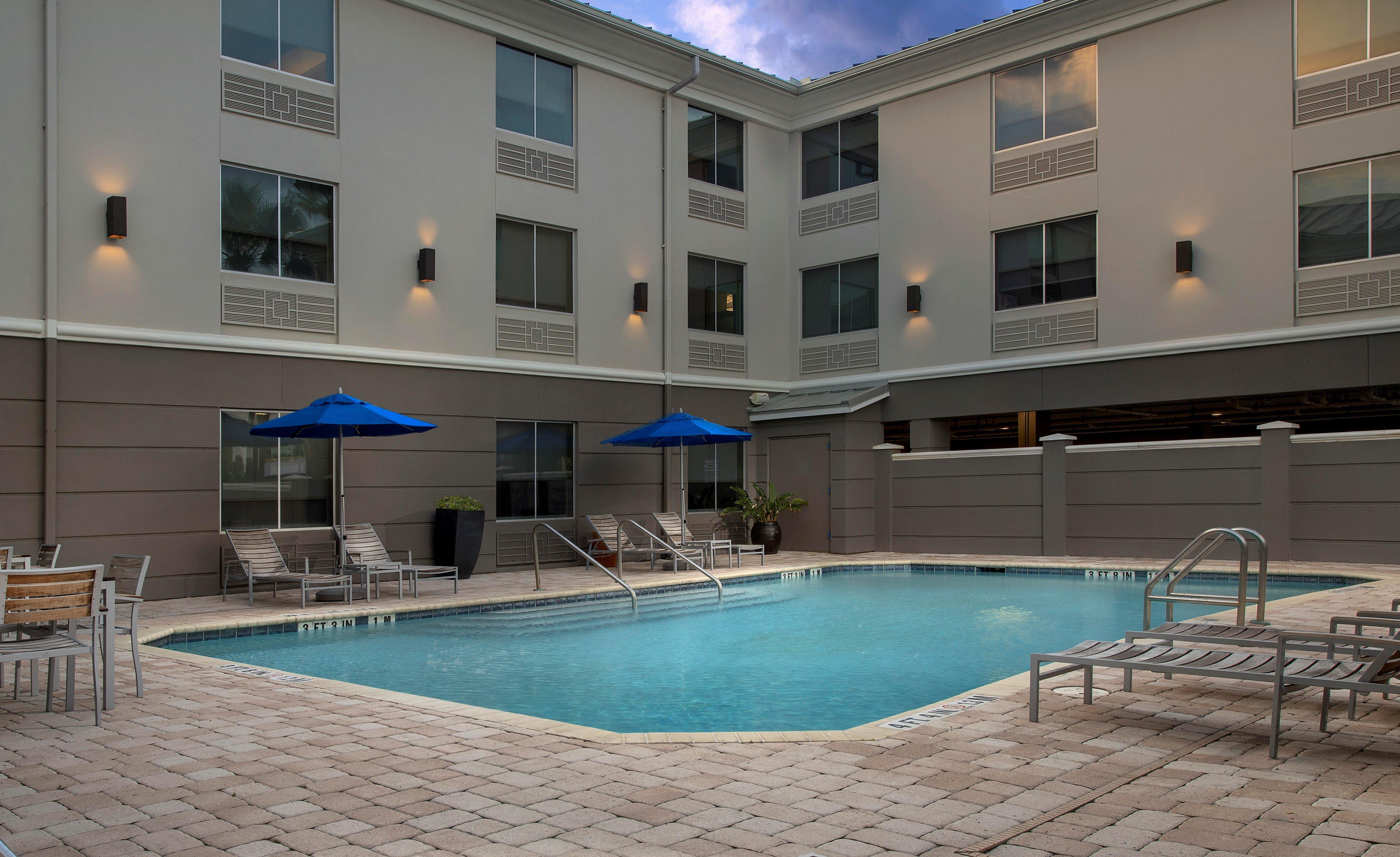 Holiday Inn Express Jacksonville Beach By Ihg Εξωτερικό φωτογραφία