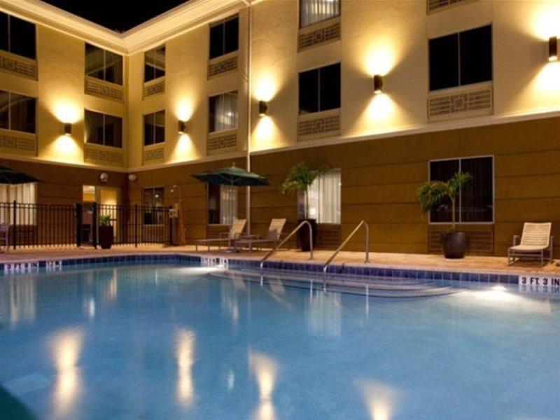 Holiday Inn Express Jacksonville Beach By Ihg Εξωτερικό φωτογραφία