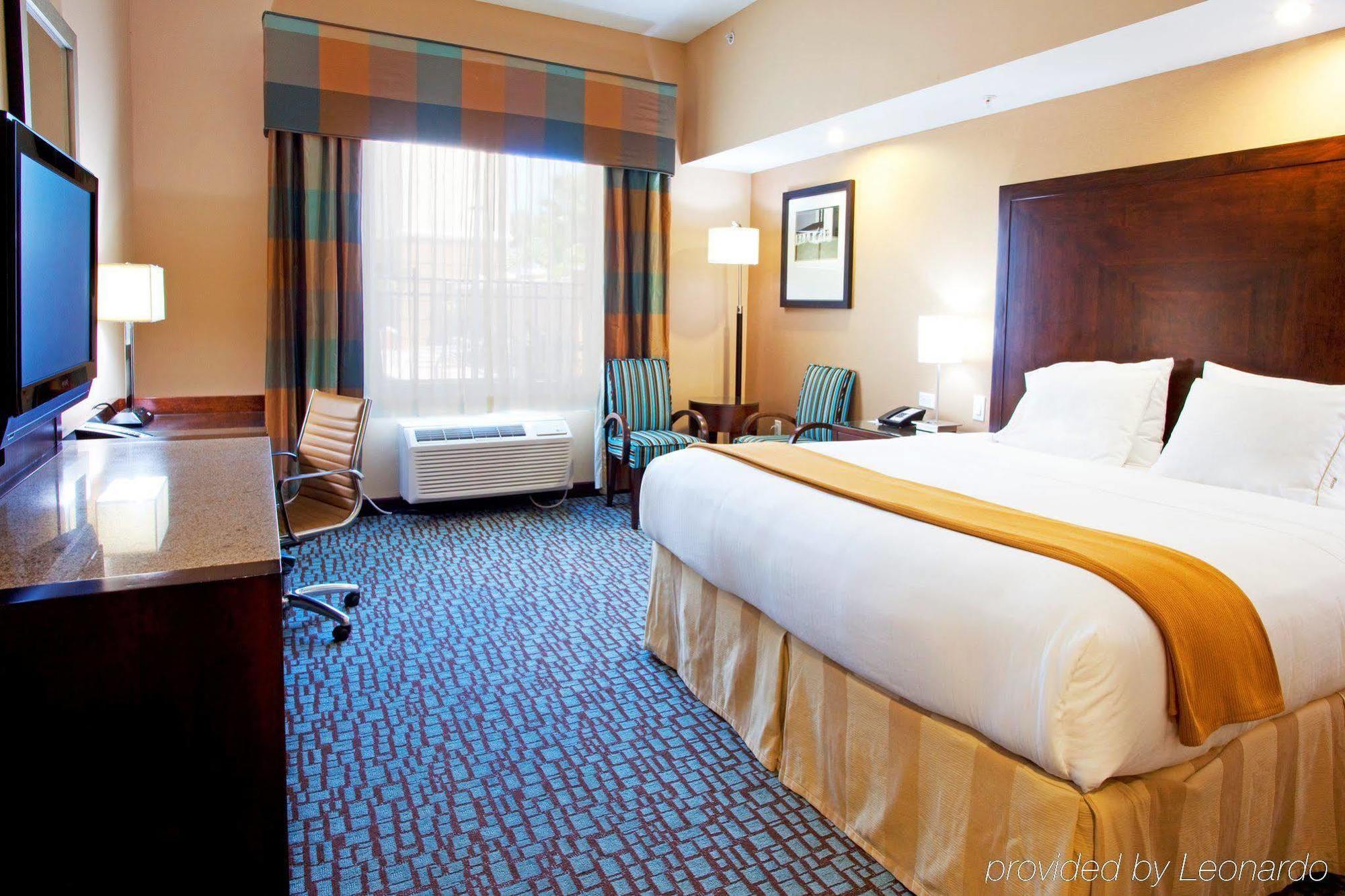 Holiday Inn Express Jacksonville Beach By Ihg Εξωτερικό φωτογραφία